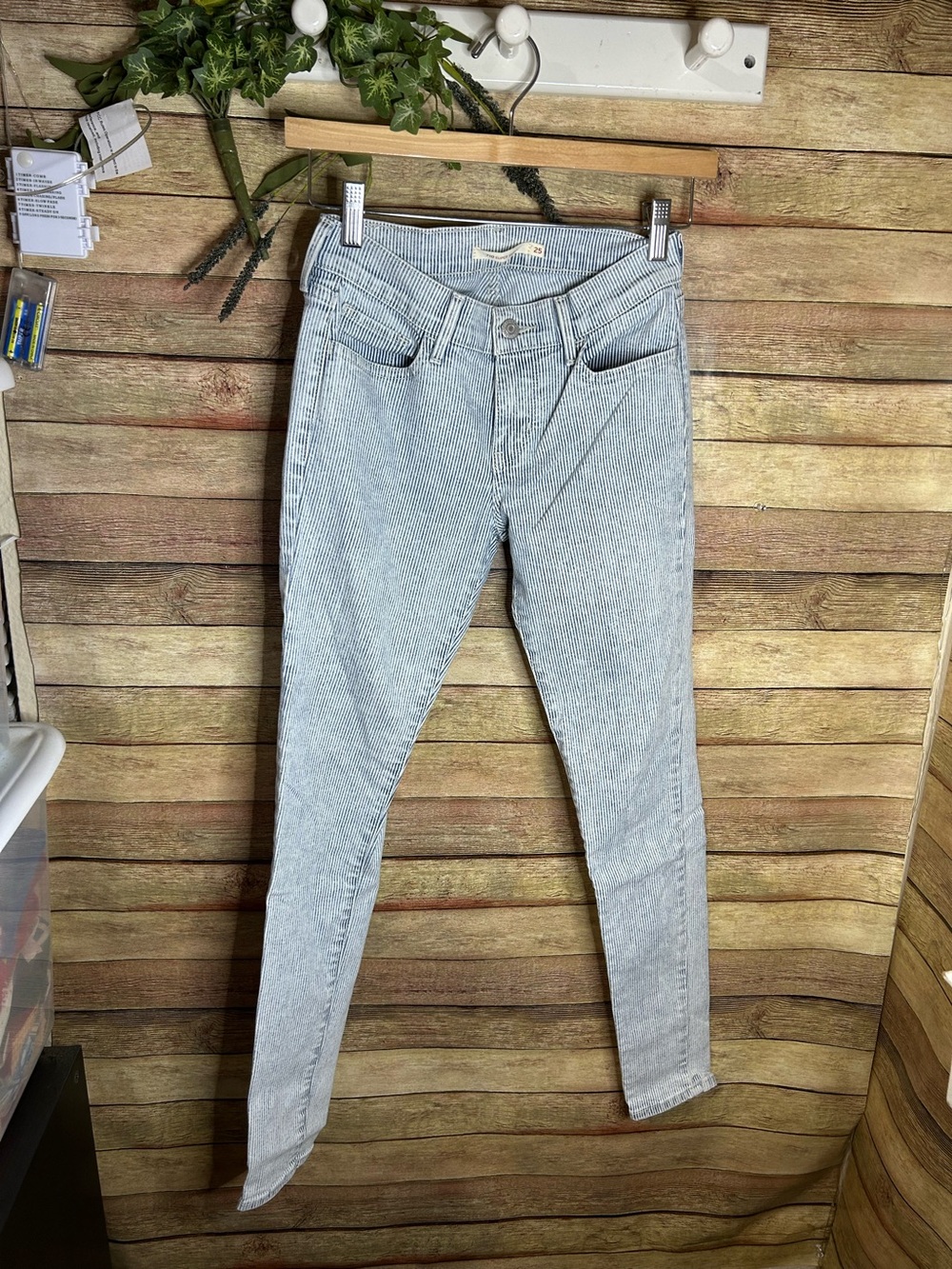 Levi’s 710 Super Skinny Pinstripe Denim Jeans Women’s Size 25